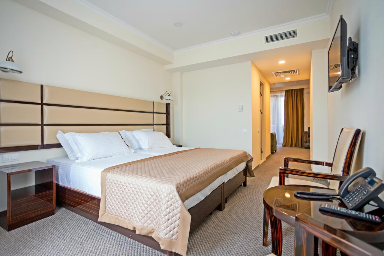 Hotel Genio Tbilisi Ngoại thất bức ảnh